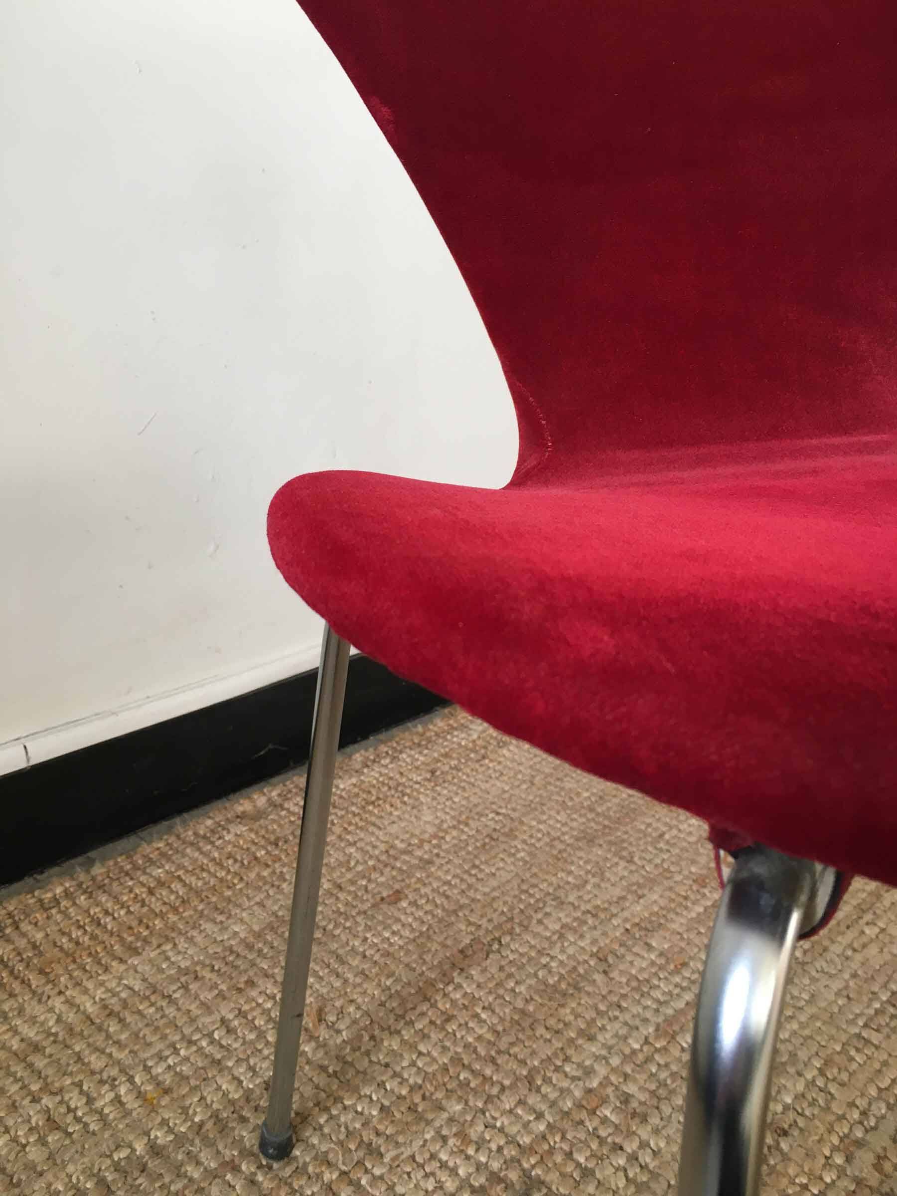 Jacobsen Series 7 Chair