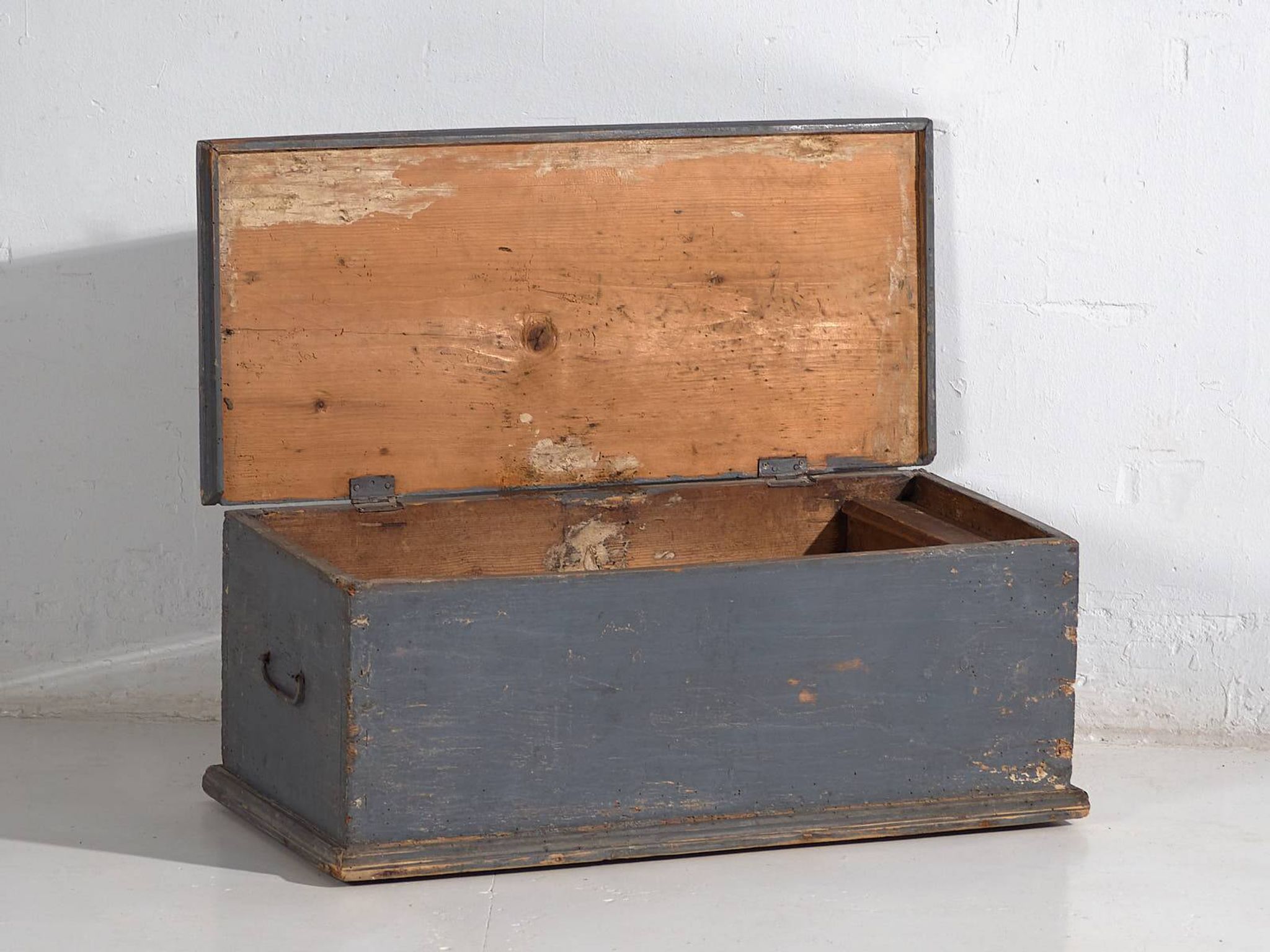 Petite malle bleue ancienne (c.1920) #35