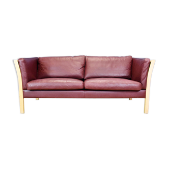 Mid century modern danish maroon leather & beech 2.5 seat sofa settee