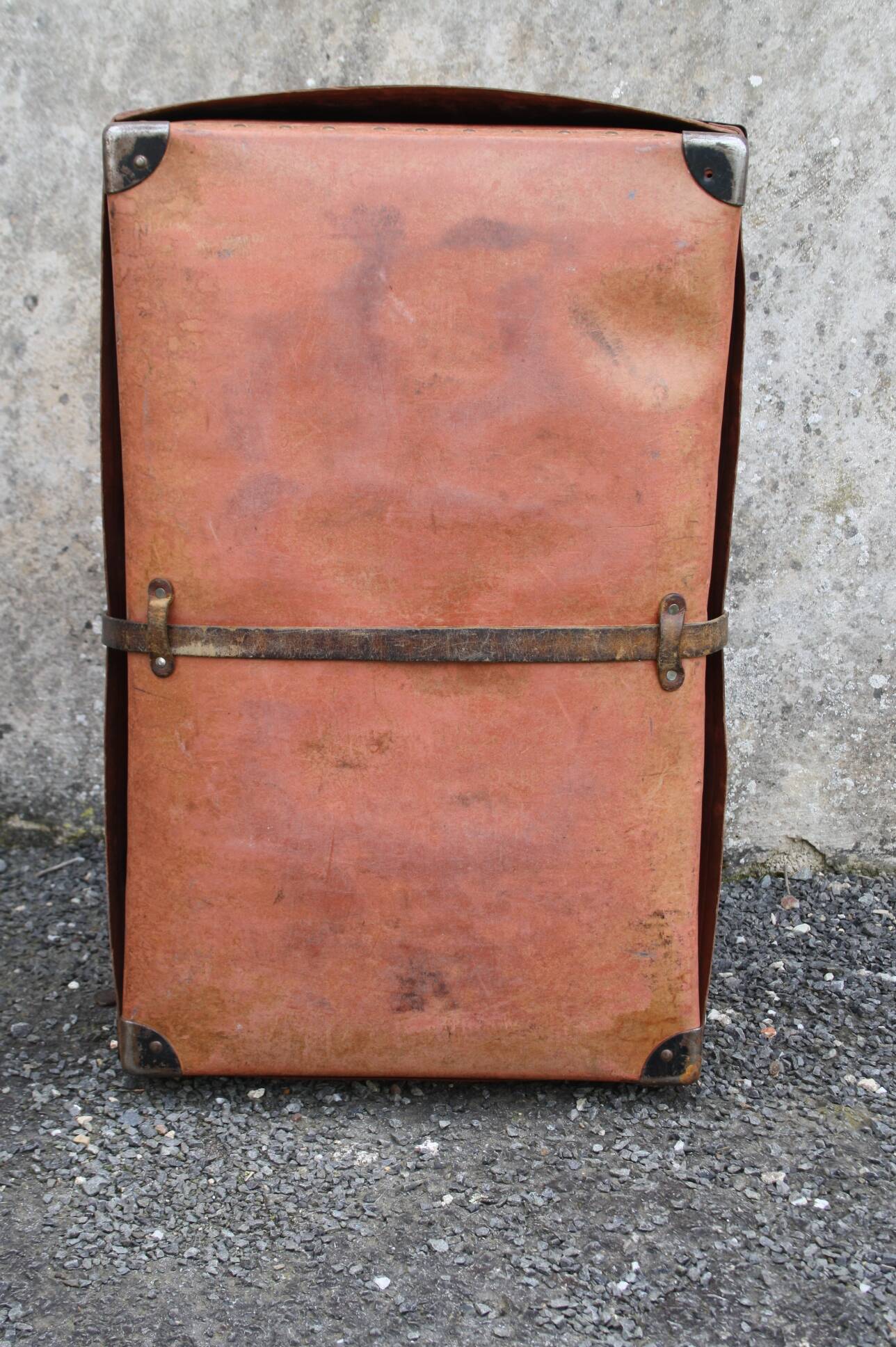 Louis Vuitton marmot lozine trunk