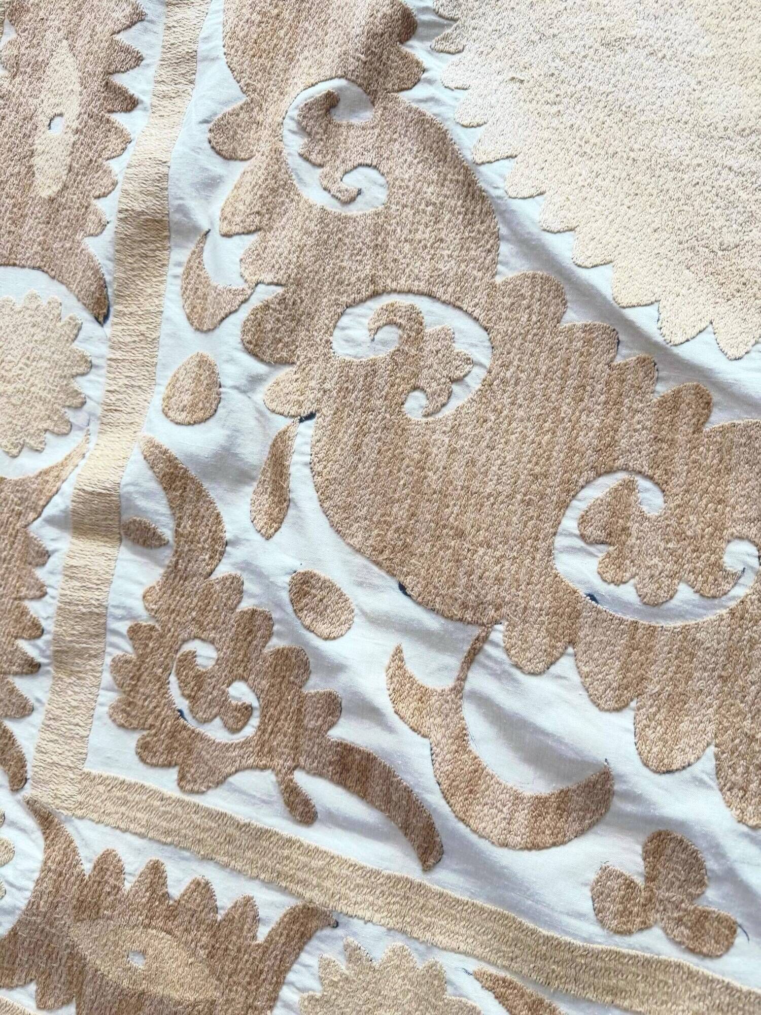 Vintage hand-embroidered tablecloth 122x135 cm