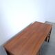 Teak vrijstaand bureau met lade uit Denemarken
