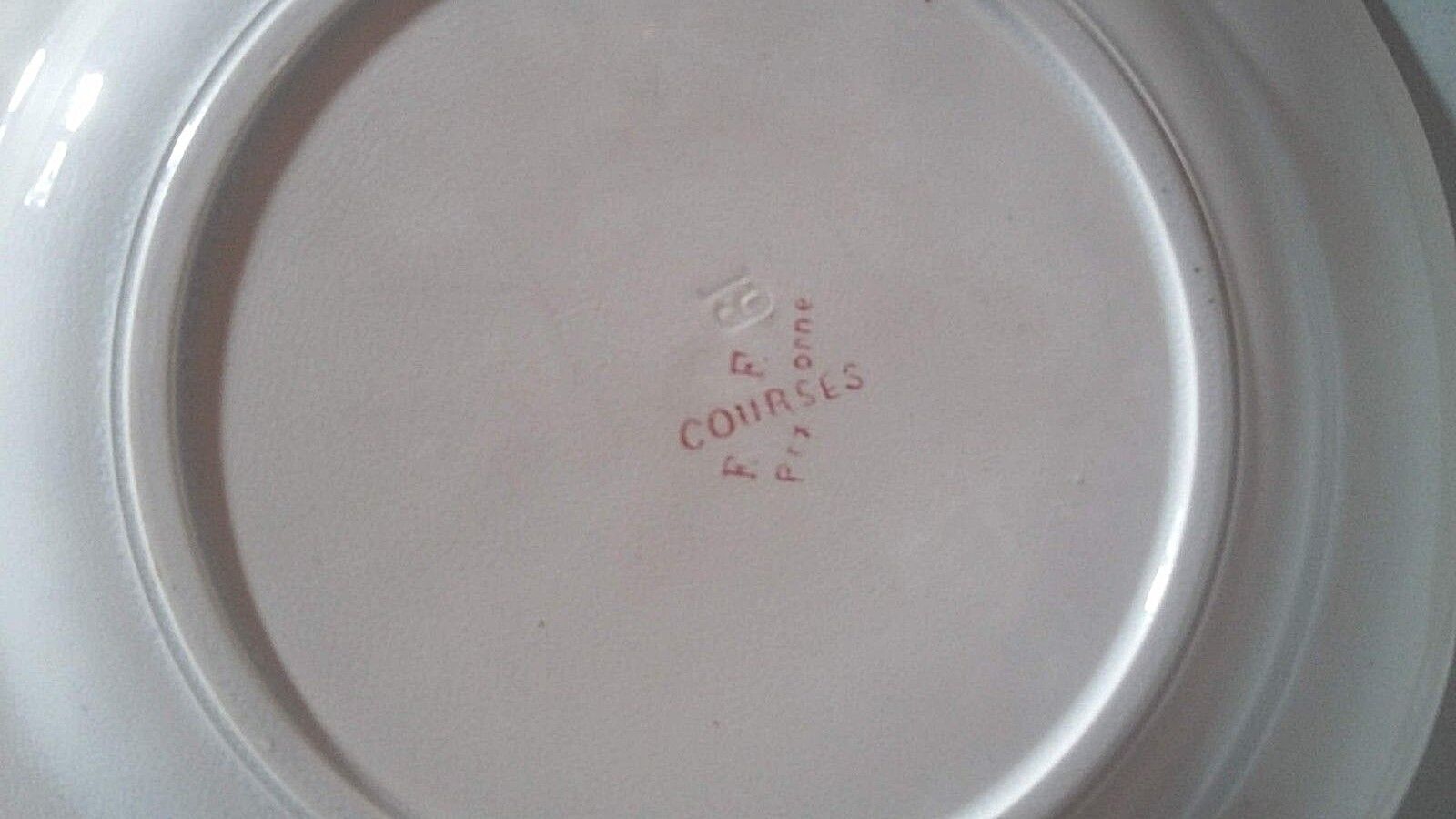 Talking plate themed Pexonne races