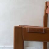 Chaise en bois d'orme et cuir camel Maison Regain, design France