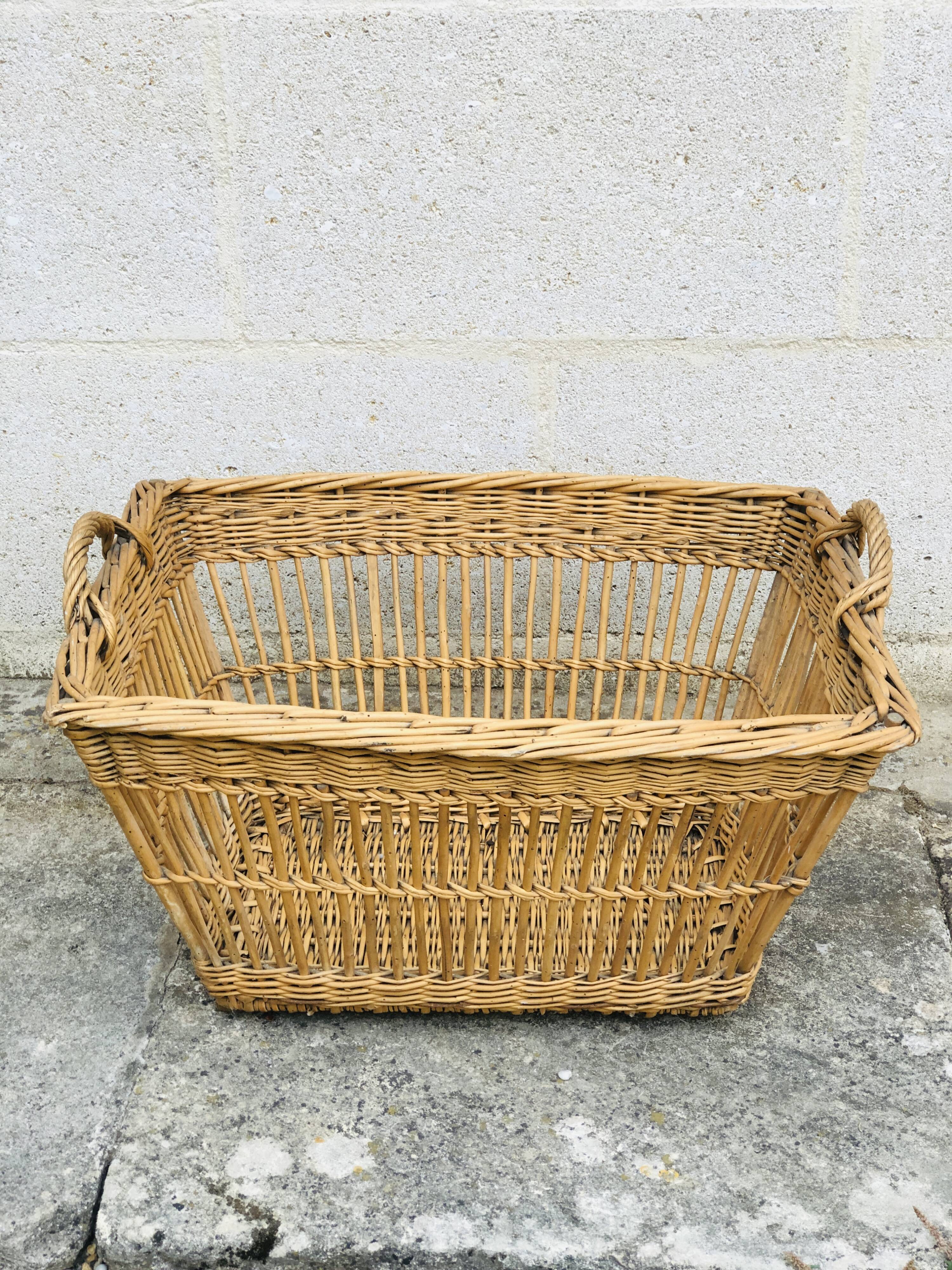 Braided wicker laundry basket
