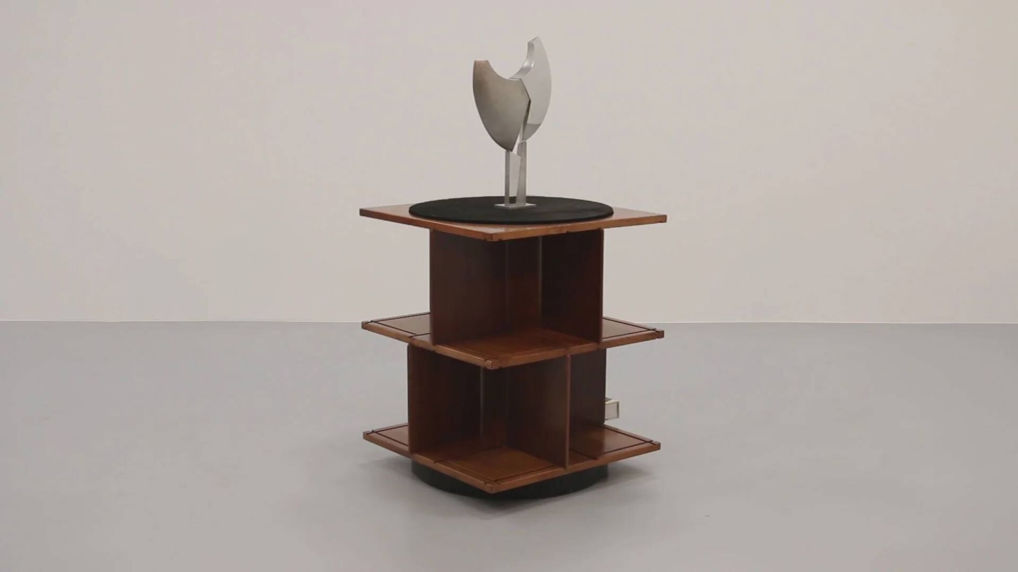 Gianfranco Frattini revolving modular bookcase model 823, 1963 Italy