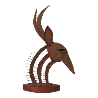 Sculpture en métal soudé et clous représentant une antilope, France, années 1970
