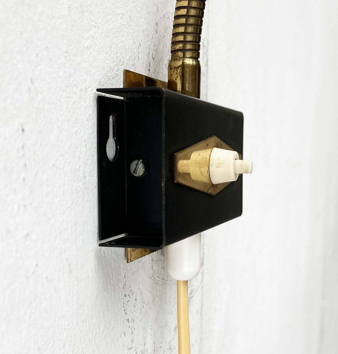 Modern mid-century wall lamp with a swan neck by Aris, Finland, 1950s