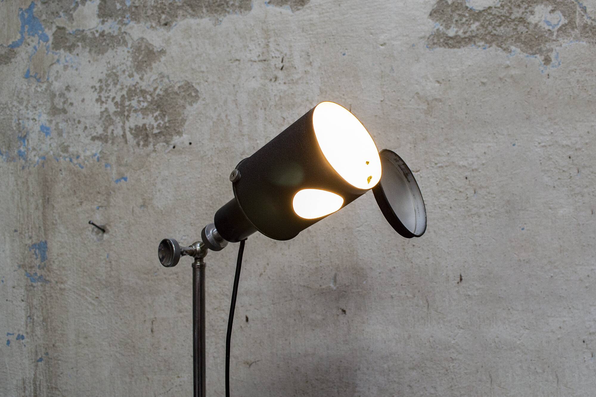 Particular telescopic lamp in industrial style Italy 50s