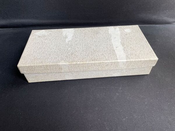 12 porte-couteaux zoomorphes en cristal satiné Vannes le Châtel XXème