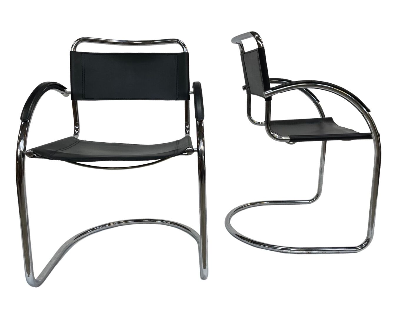 Set of 4 bauhaus cantilever chairs black leather and chrome design