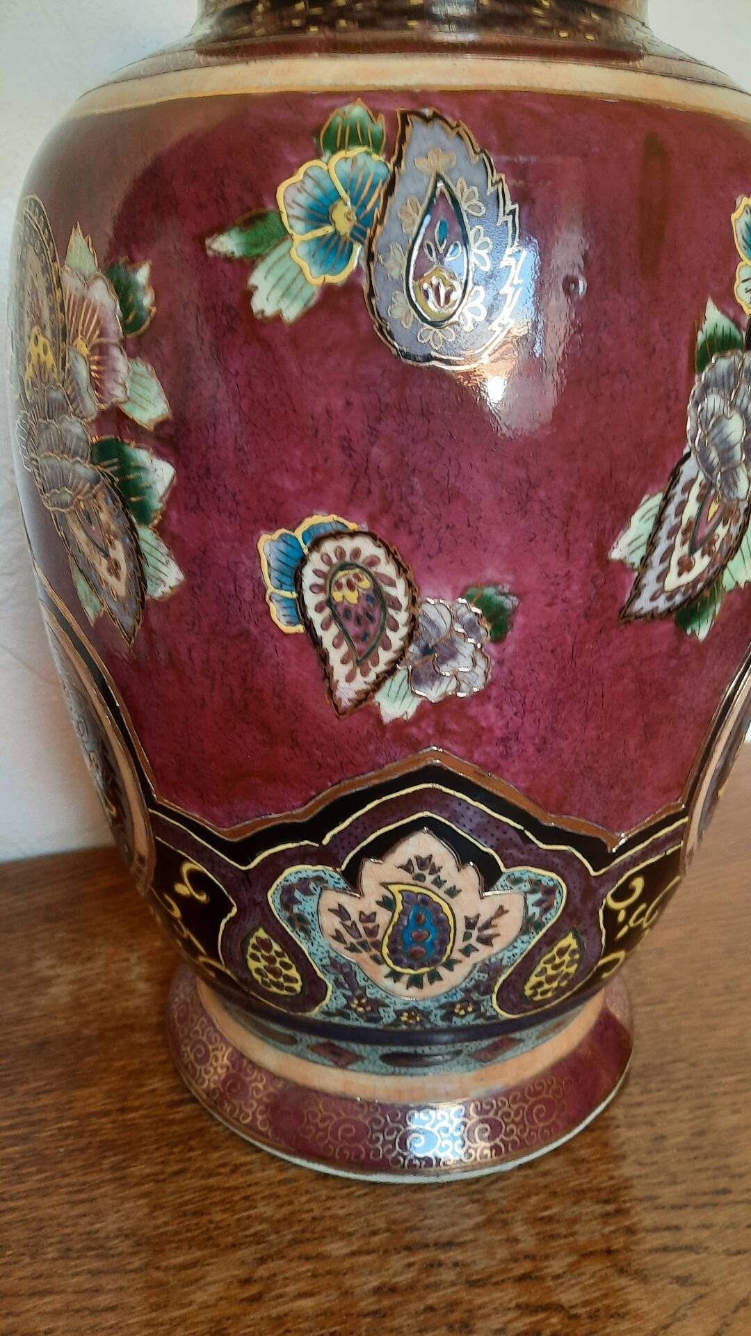 Grand vase en céramique ancien