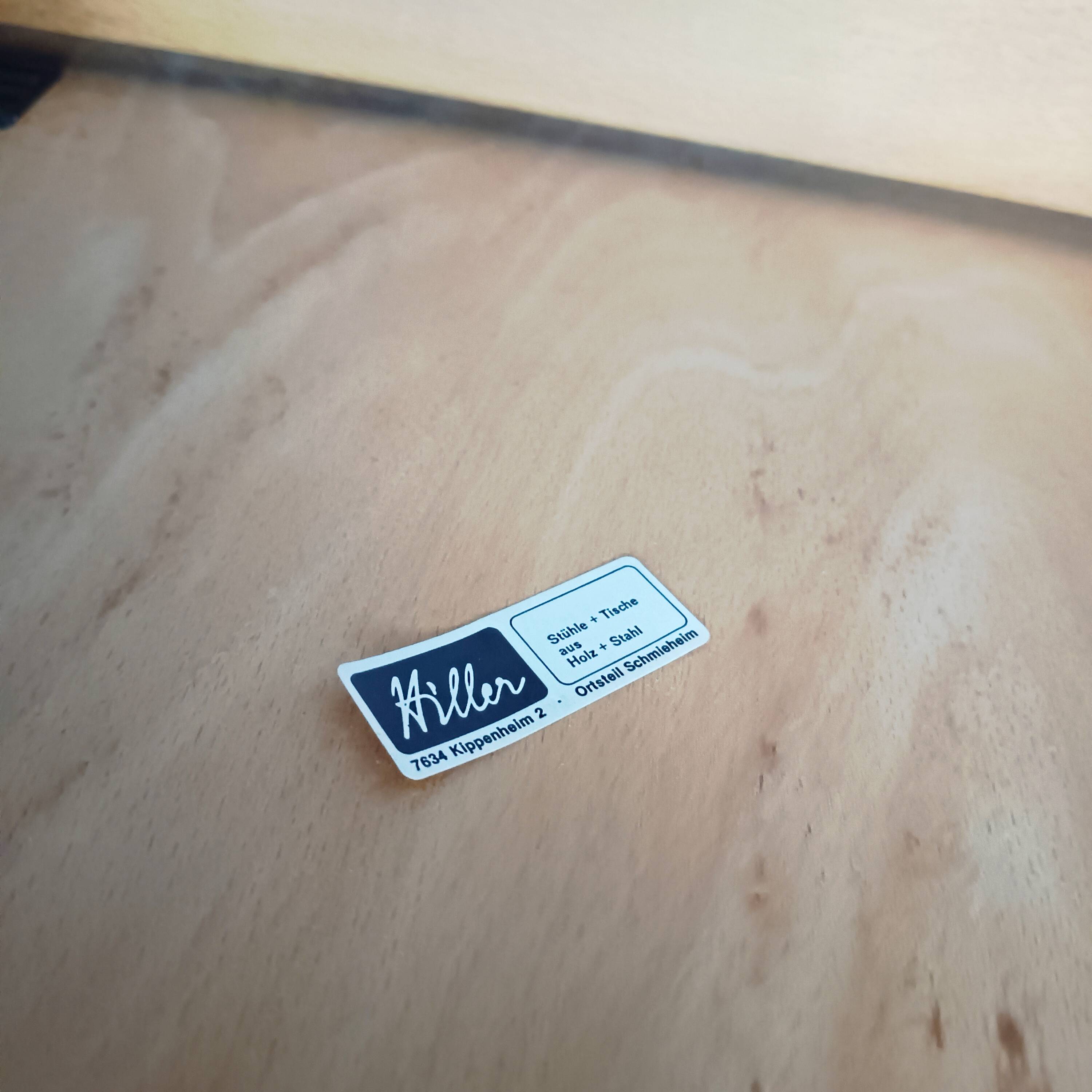 6 chaises Hiller, 1980