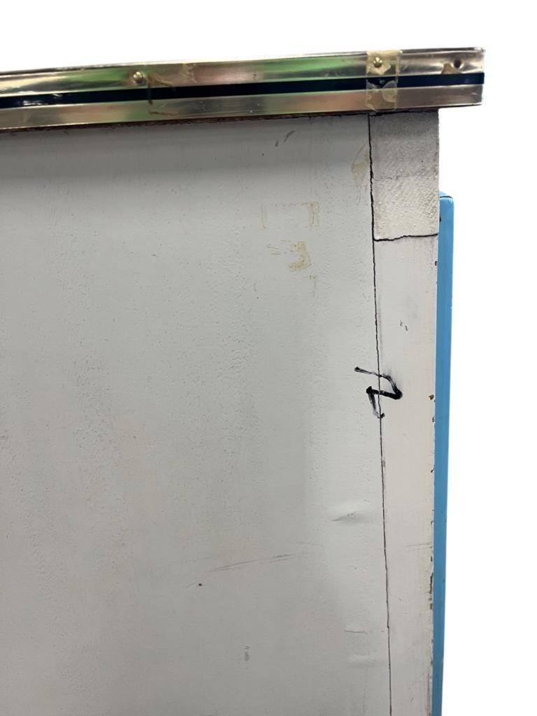 Vintage wooden shop counter/display case: design project