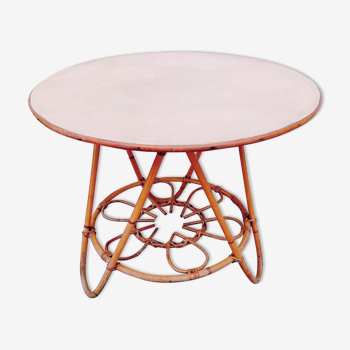 Table basse rotin vintage ronde avec tablette magazine