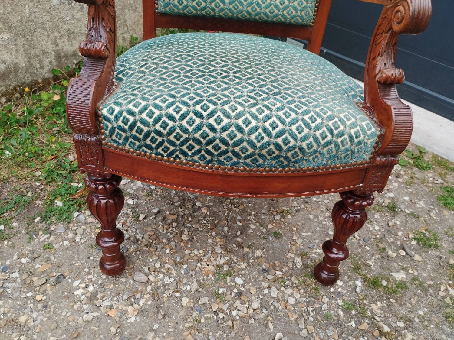 Pair of antique Louis XVI mahogany armchairs from the 19th century