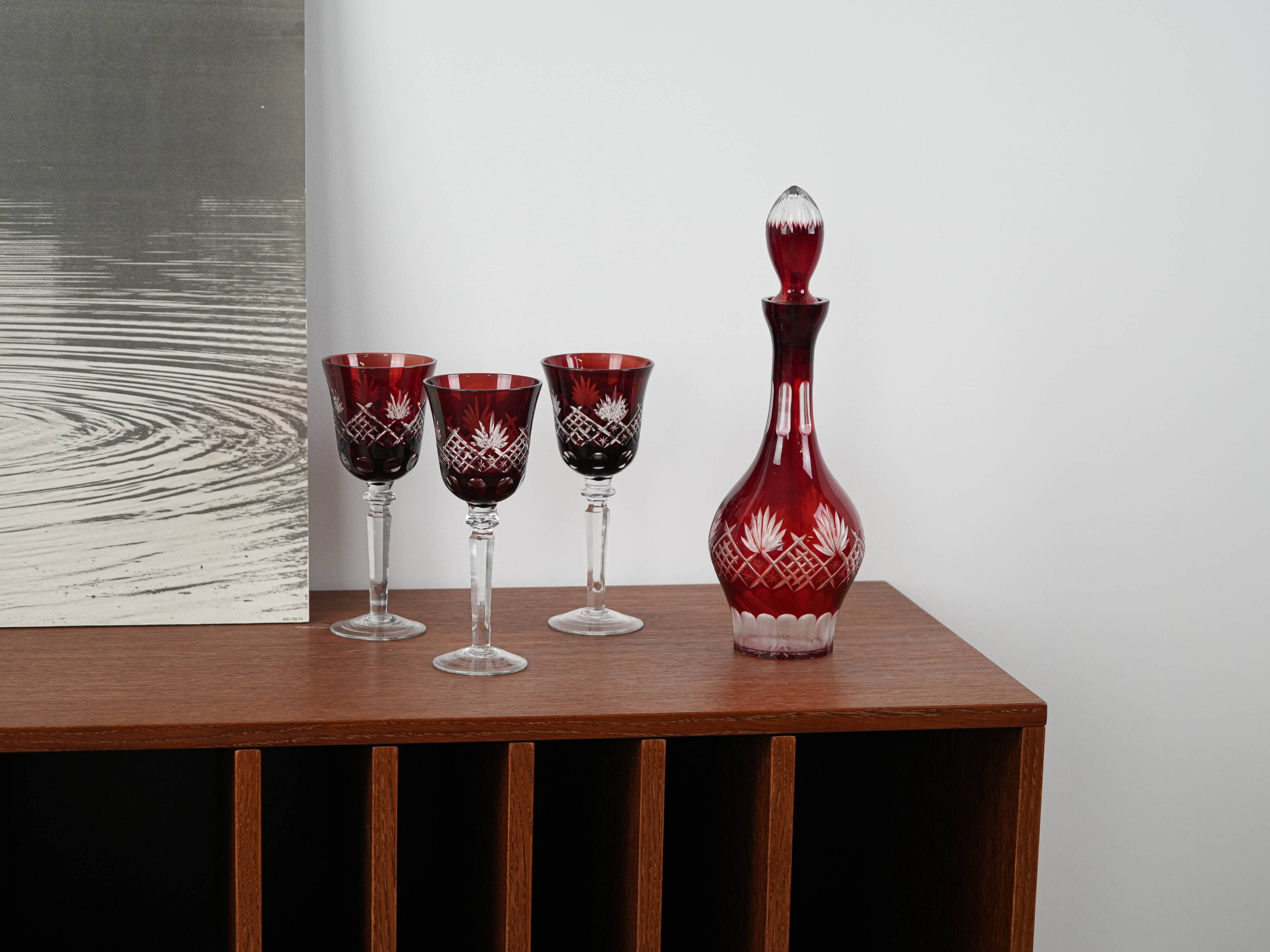 Crystal carafe with glasses in burgundy, European Art Deco style barware set