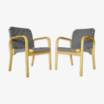 Pair of armchairs modèle "E45" by Alvar Aalto for Artek