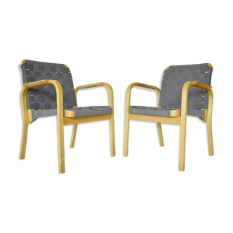 Paire de fauteuils modèle "E45" par Alvar Aalto pour Artek
