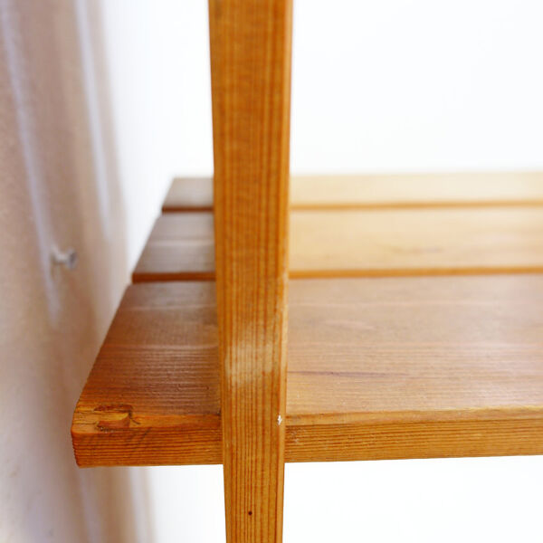 Étagère vintage en pin dans le style de Maison Regain, années 1980