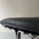 Pouf repose pied design en cuir noir et métal par Olivier Mourgue pour airborne, 1970