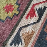 Kilim carpet in burlap and cotton. 120cm x 190cm