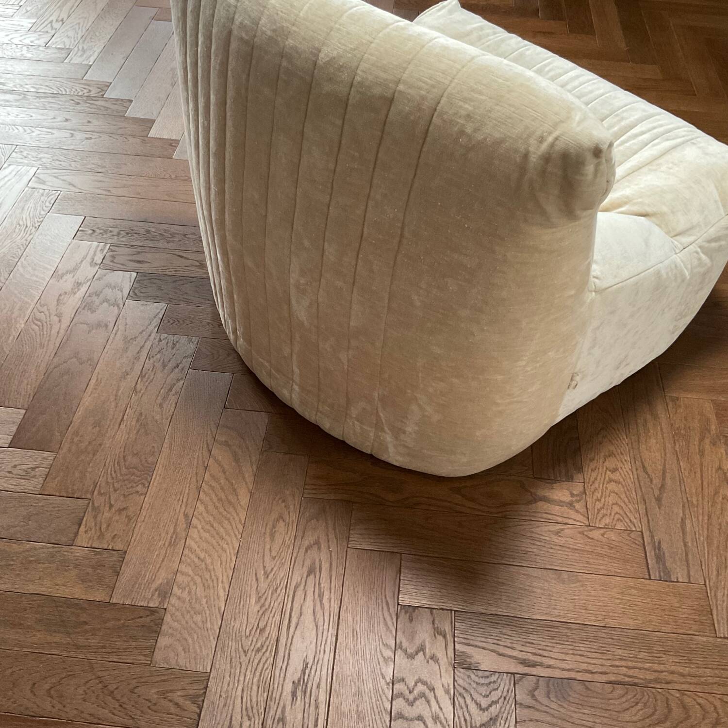 Chauffeuse Aralia Ligne Roset vintage années 70