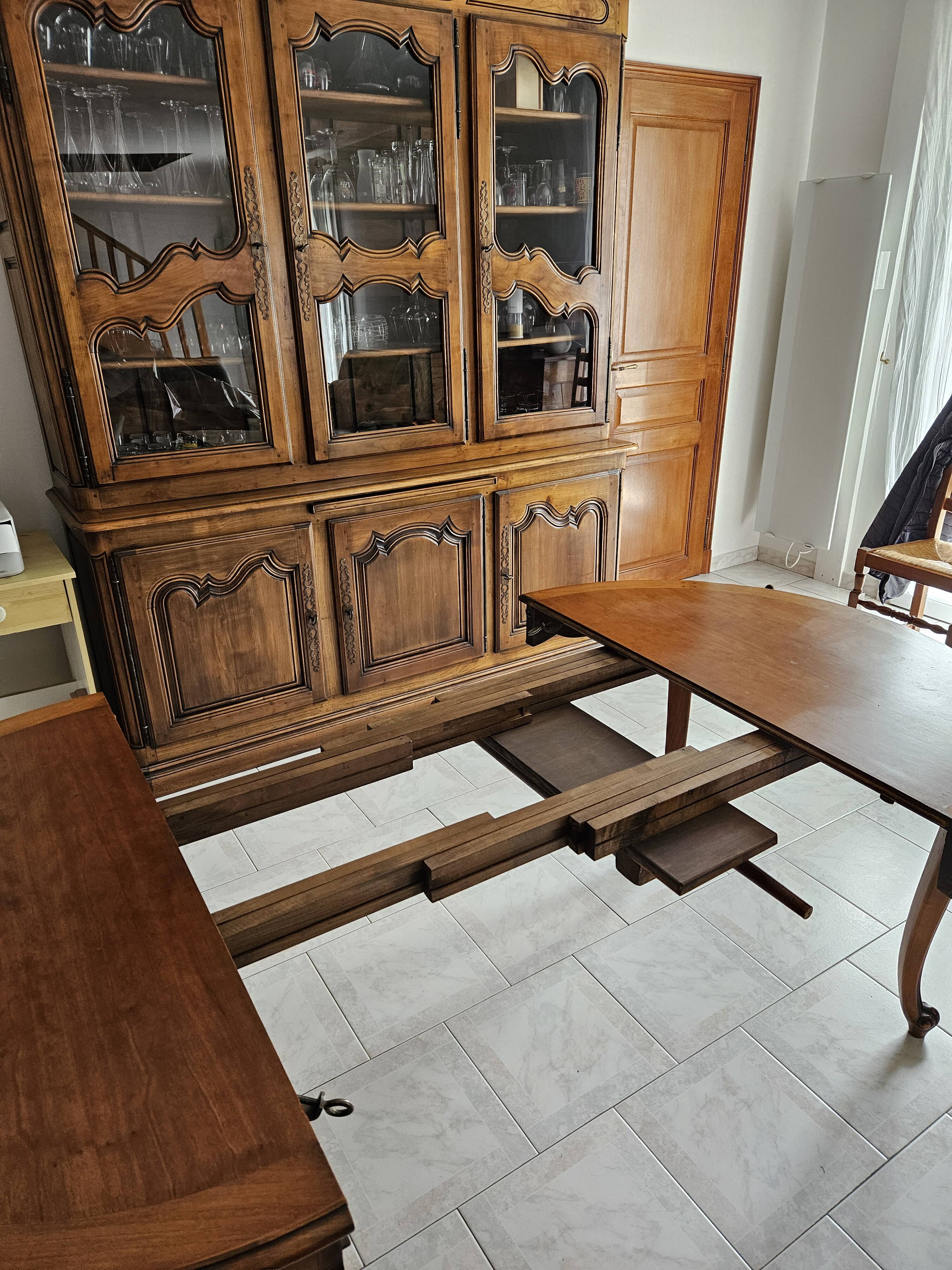 Table in solid cherry wood in Louis XV style.
