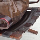 1970s, Norwegian design by Erde & Nordhal Solheim, chair, model "Kengu".