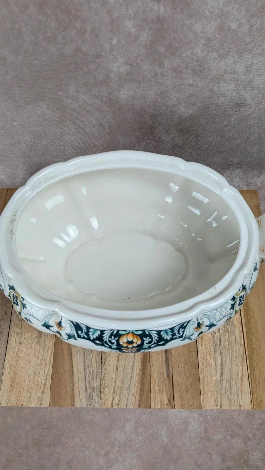 Large vintage Longchamp soup tureen