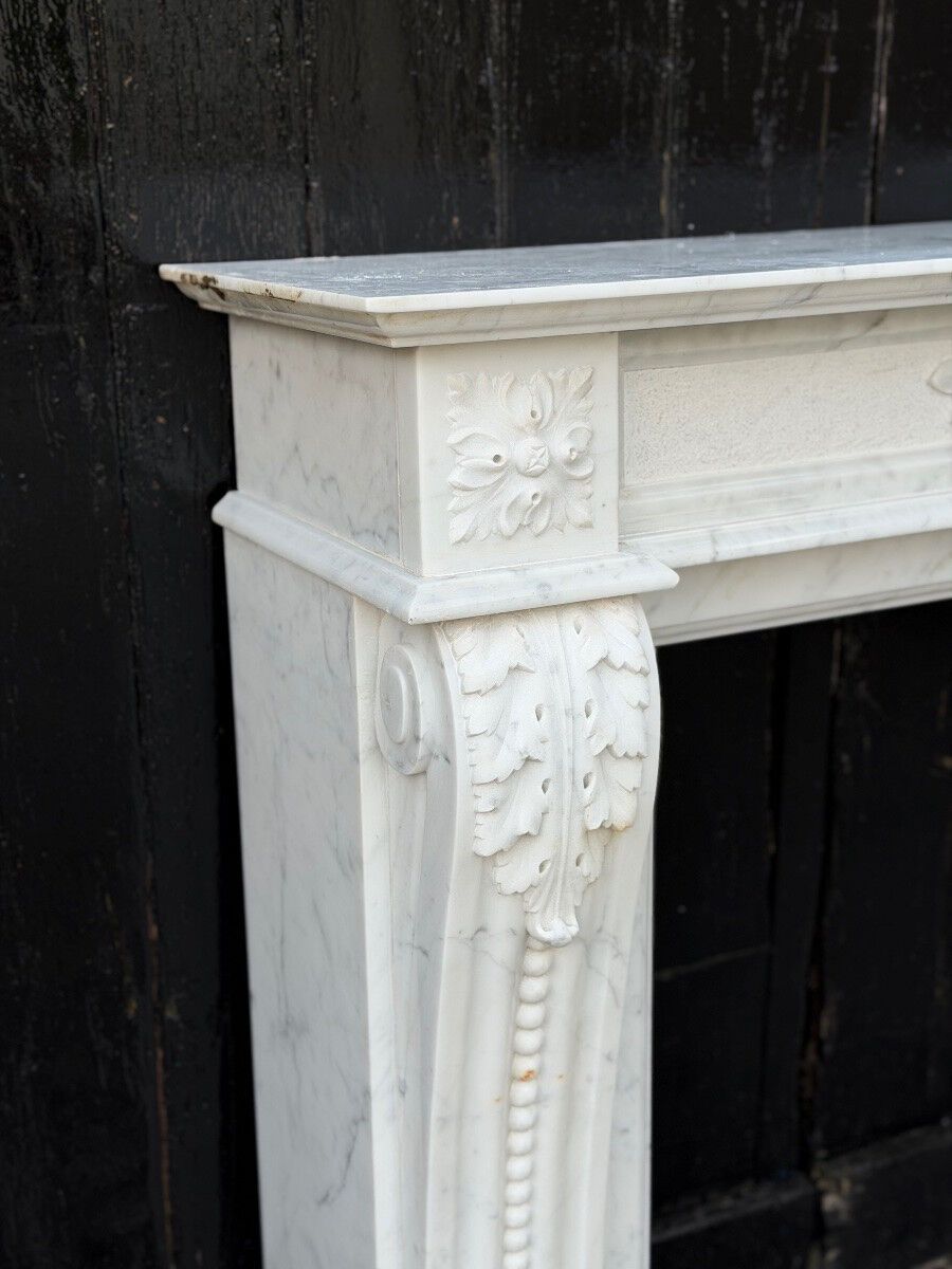 Louis XV style fireplace in Carrara marble, circa 1980.