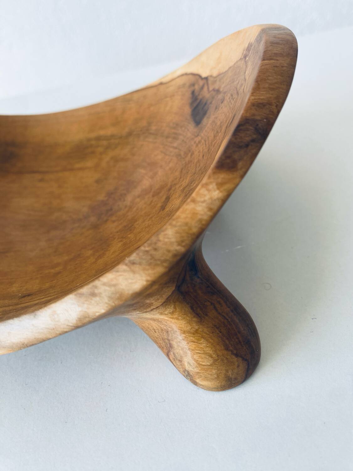 Olive wood pocket emptier
