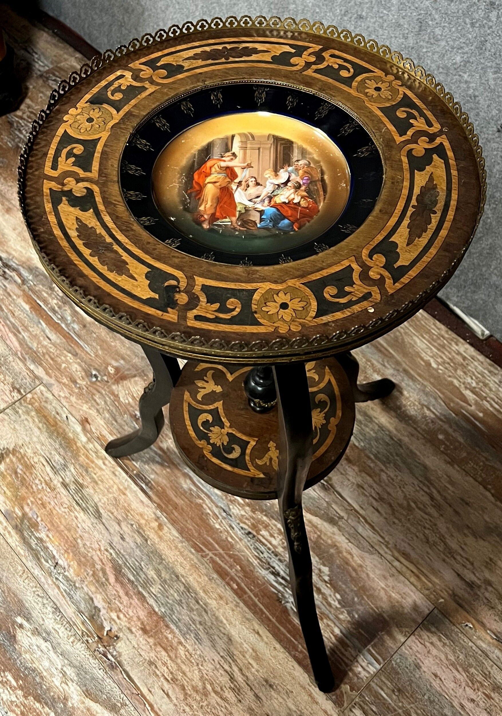 Napoleon III era ceremonial table in Boulle marquetry around 1850