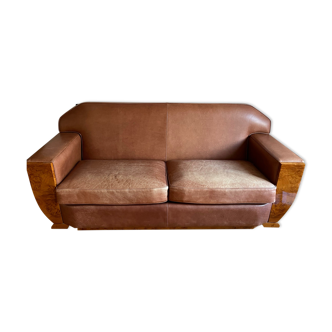 Leather sofa and elm magnifying glass