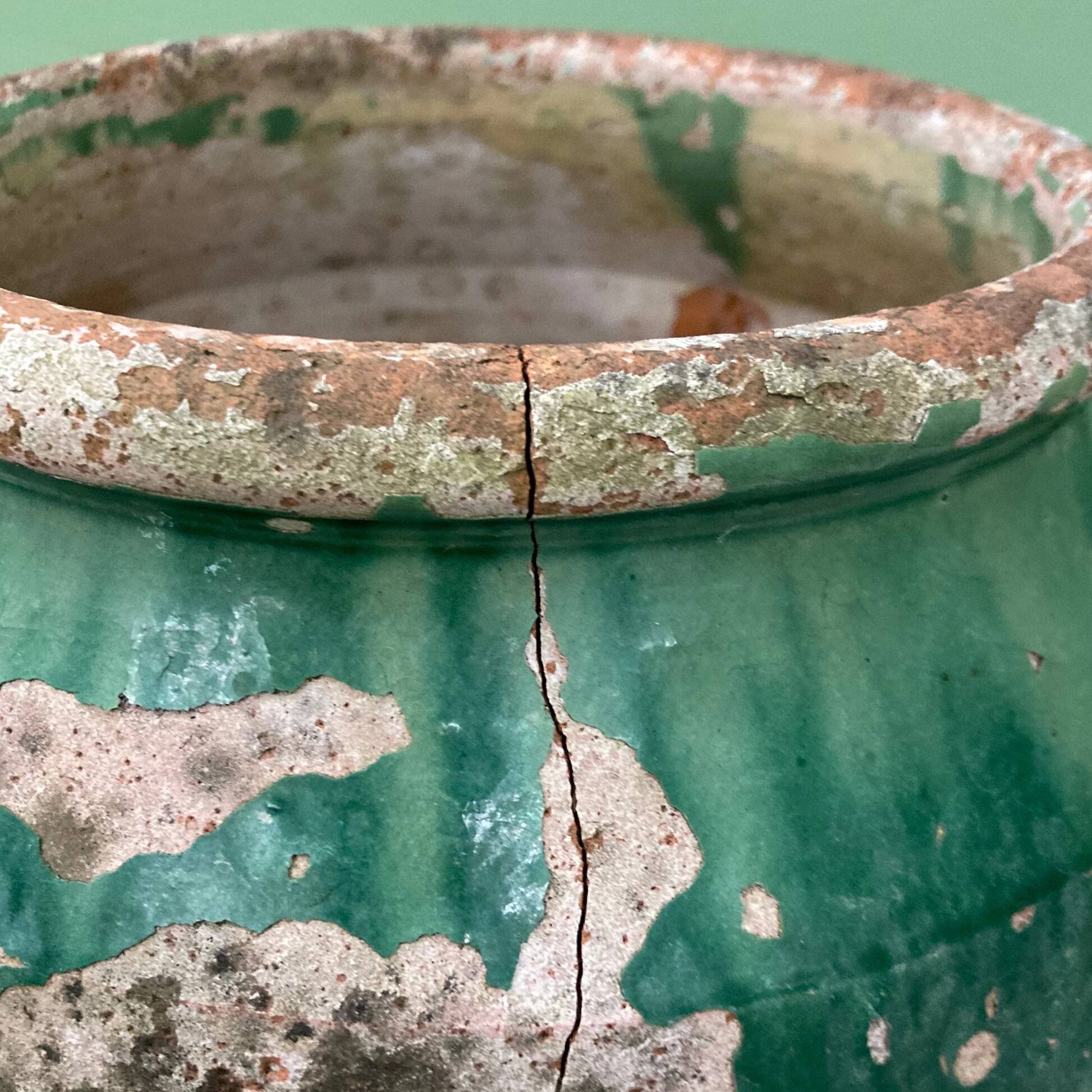 19th-century confit pot. Glazed green terracotta.