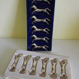 Silver metal knives in their origin box