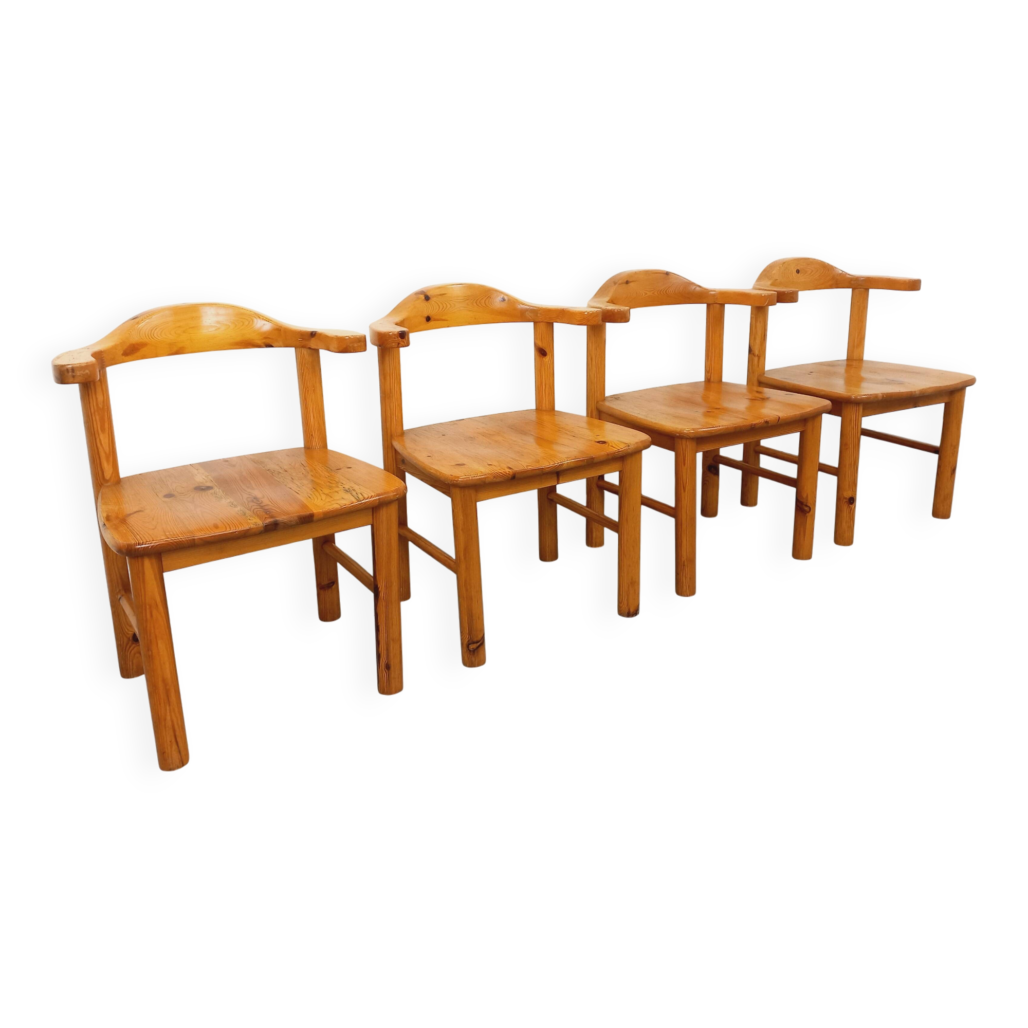 Set of 4 armchairs in pine from the 60s and 70s