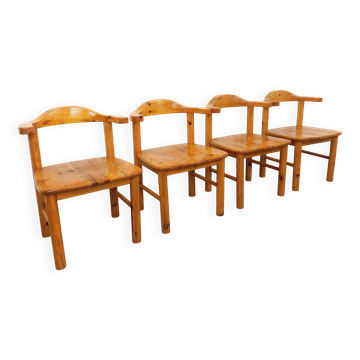 Suite de 4 fauteuils en pin des années 60 70