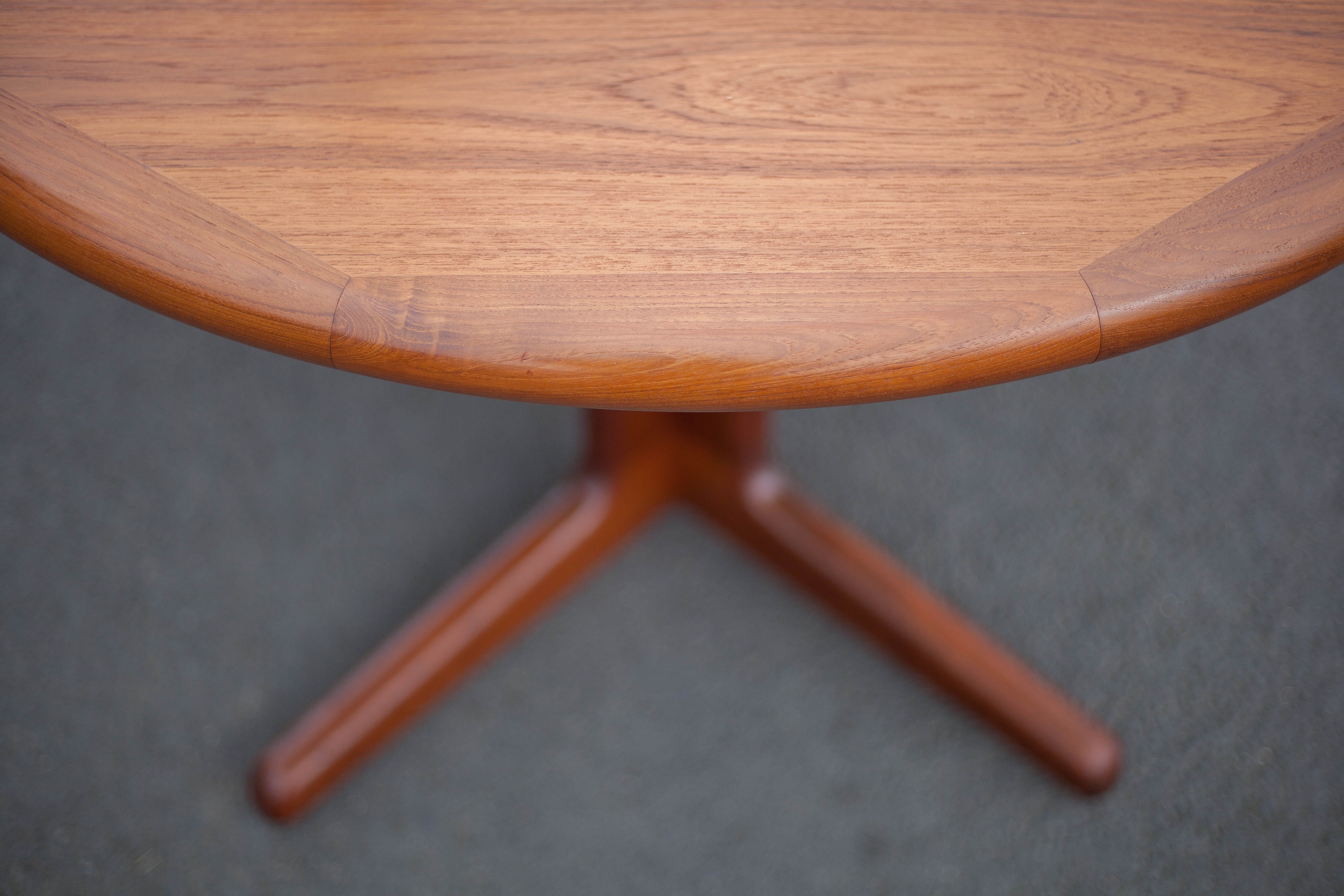 Round dining table extendable 2 extensions, vintage teak table, interior decoration