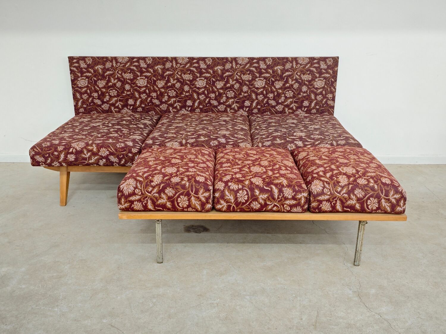 Daybed 55-17 bench by Frantisek Jirak for Tatra Pravenec 1960