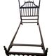 Paire de lits en bois sculpté