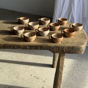 11 tasses à café vintage en grès mat brut