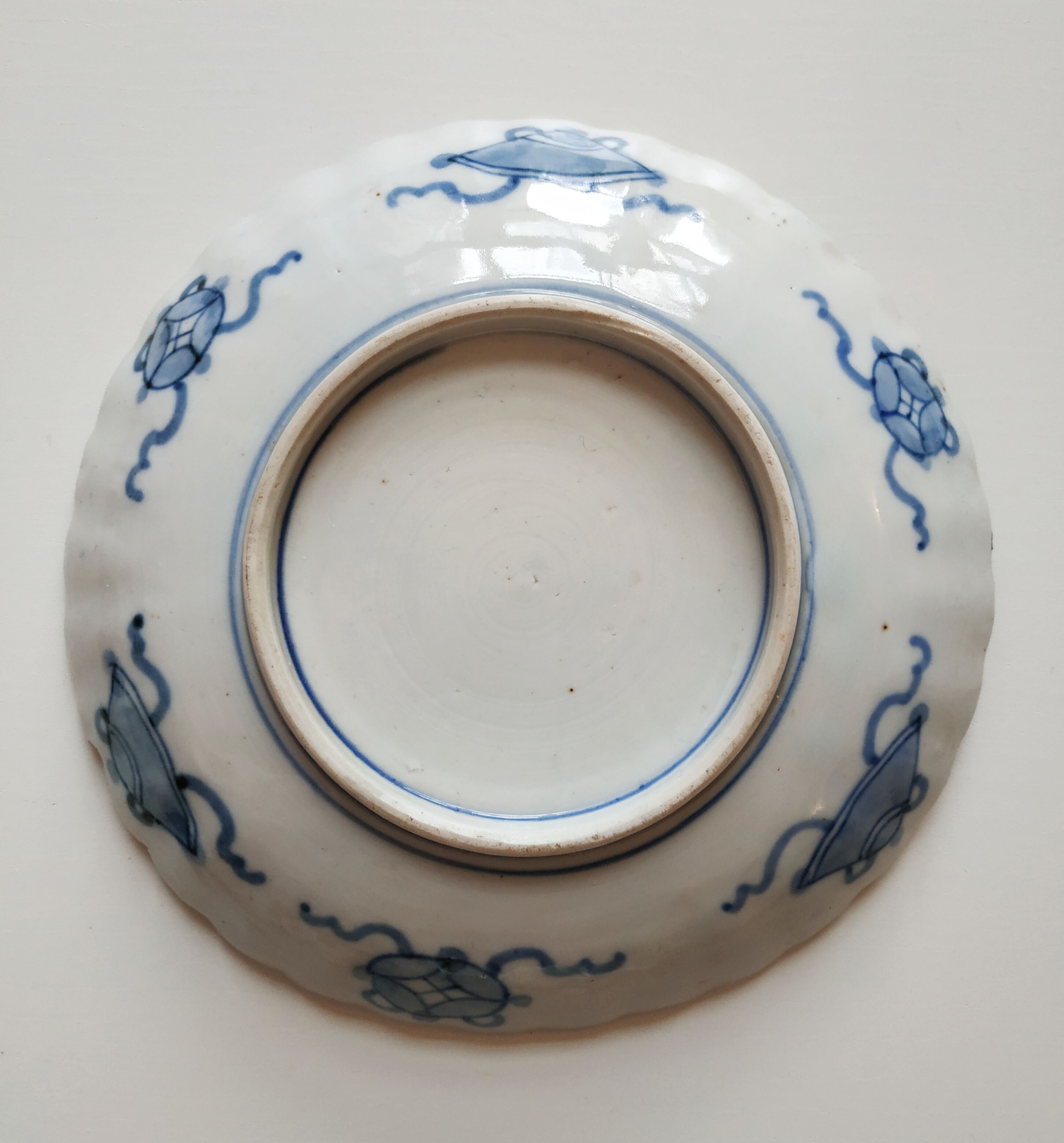 Lot de 4 assiettes Imari, Japon, période Meiji (1868-1912)