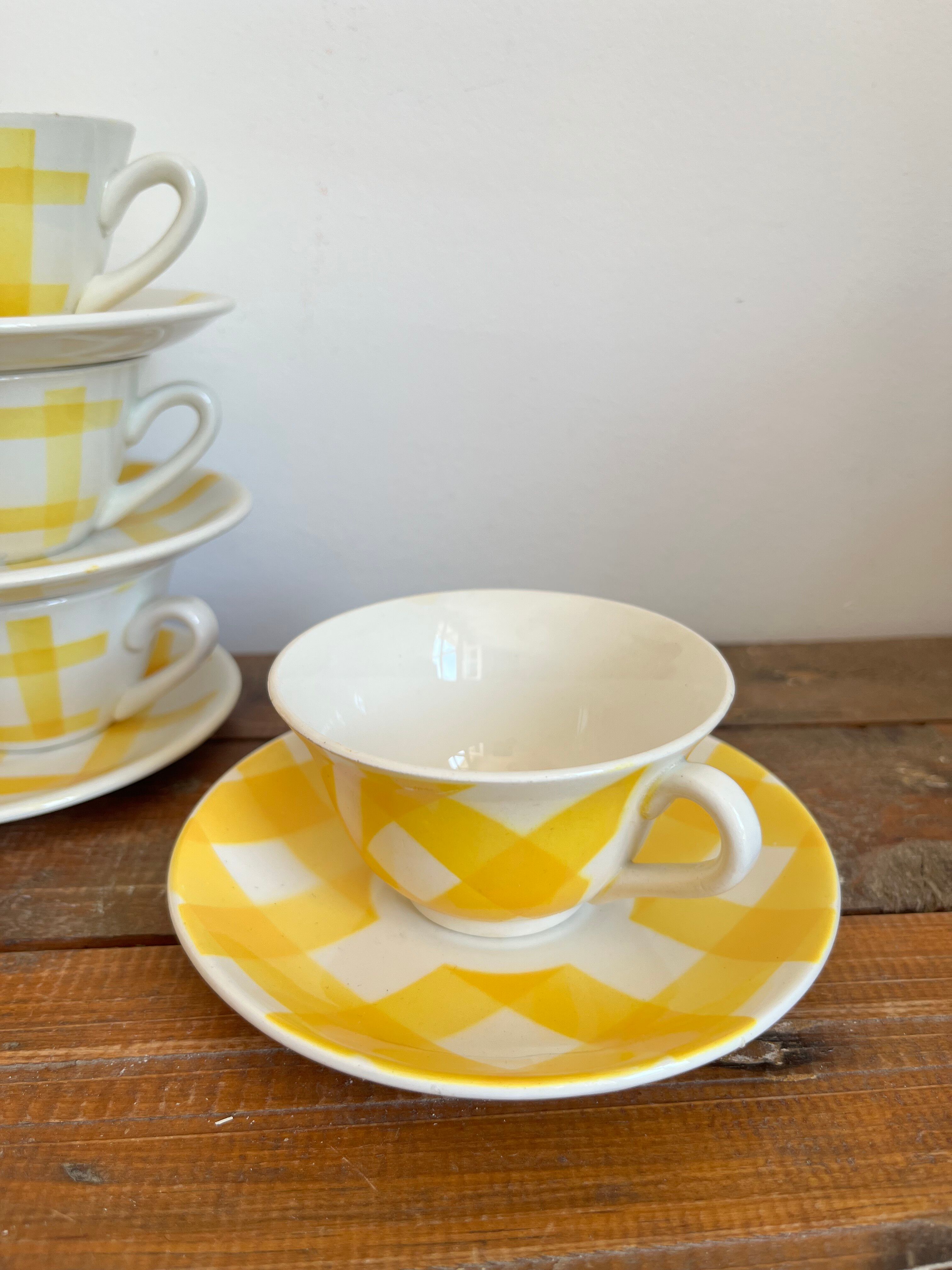 4 coffee cups