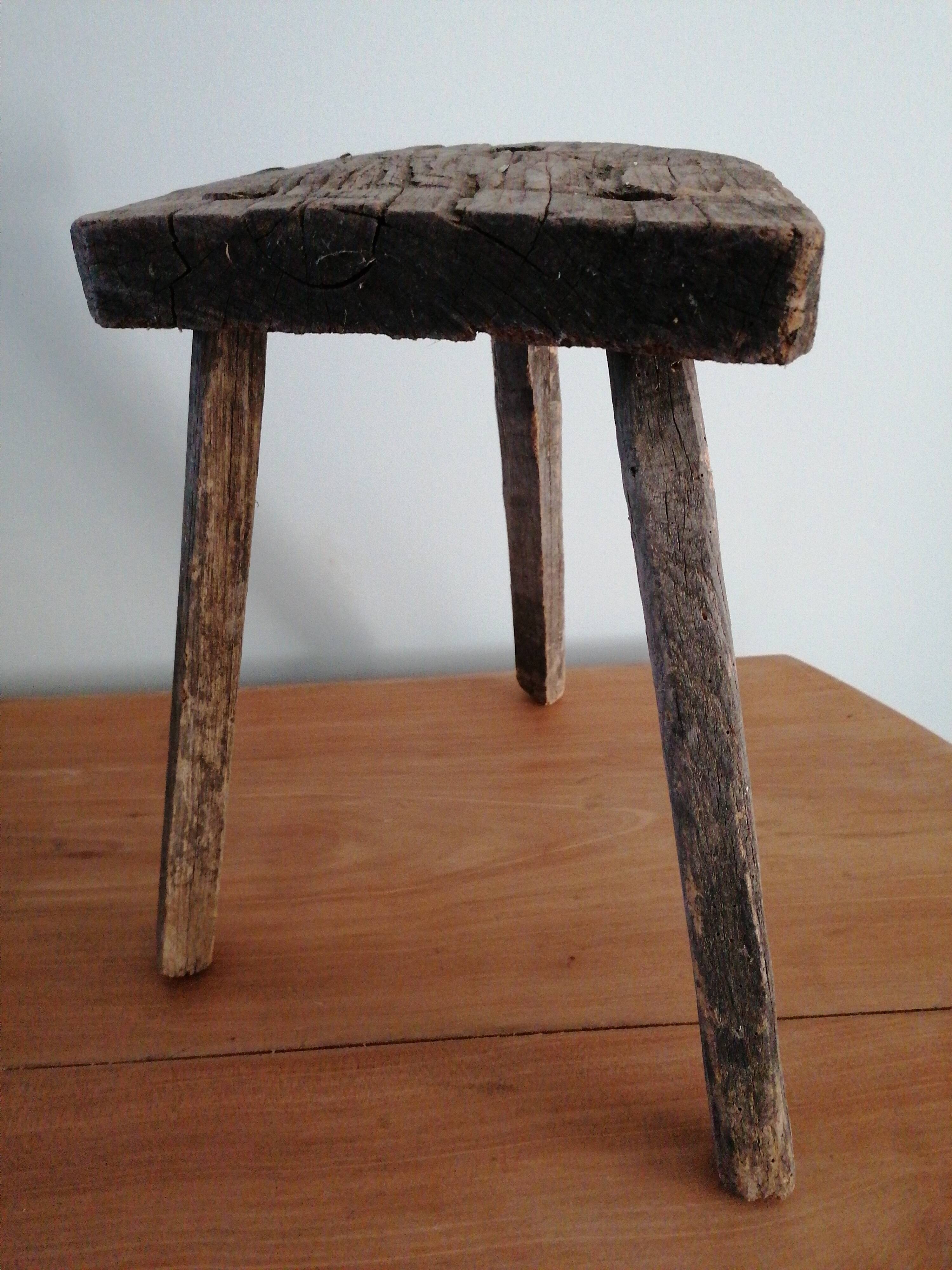 19th milking tabouret