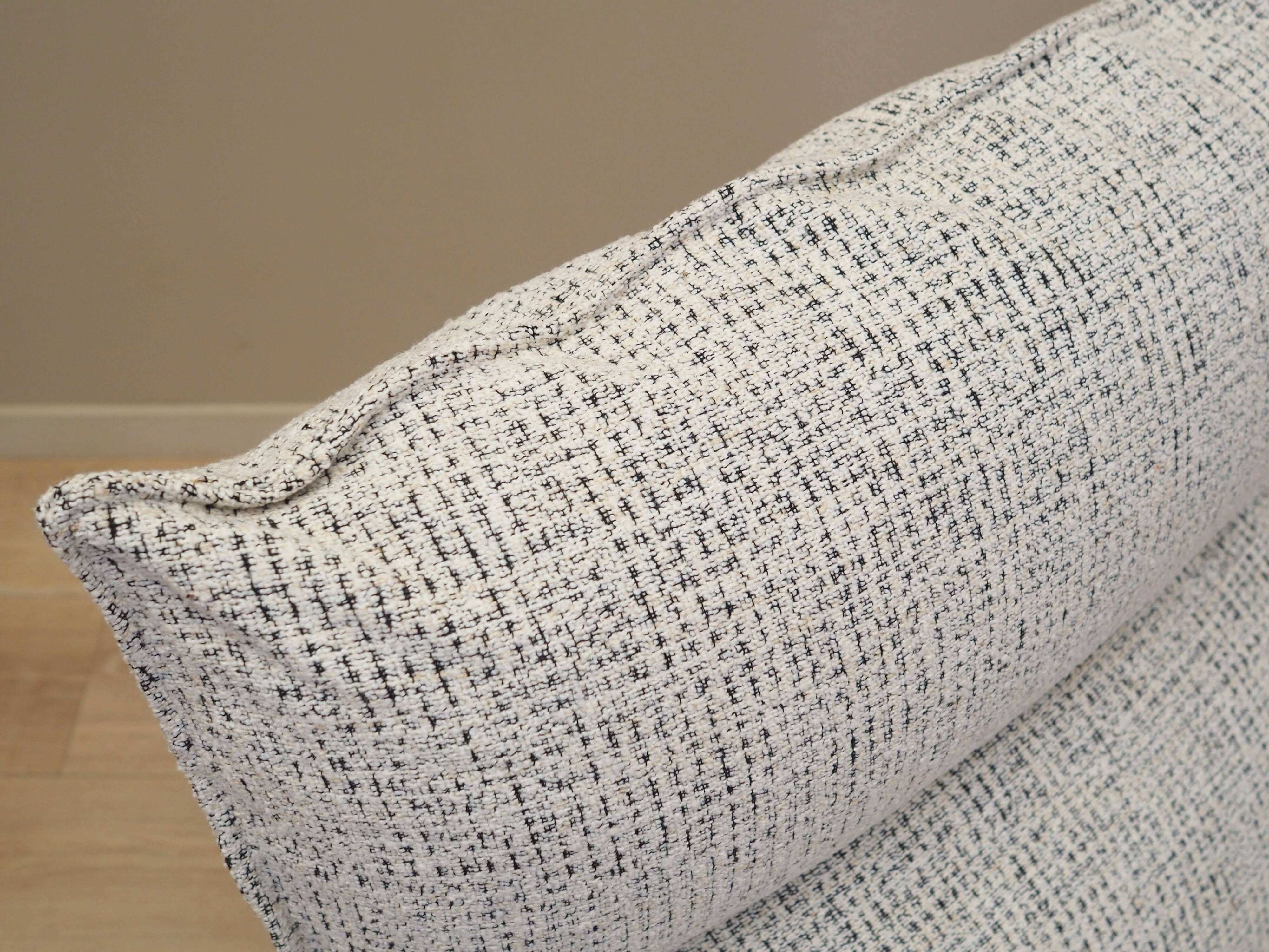 Lounge armchair, Italian design, 1970s, production: Italy
