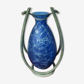 Suspended glass vase