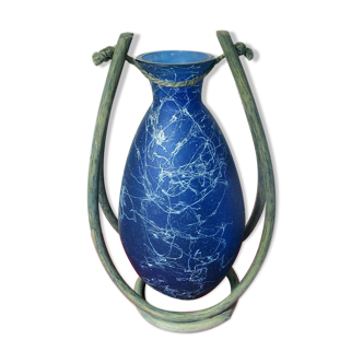 Suspended glass vase