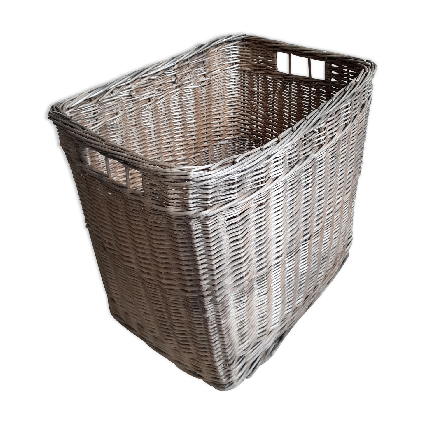 Wicker pan