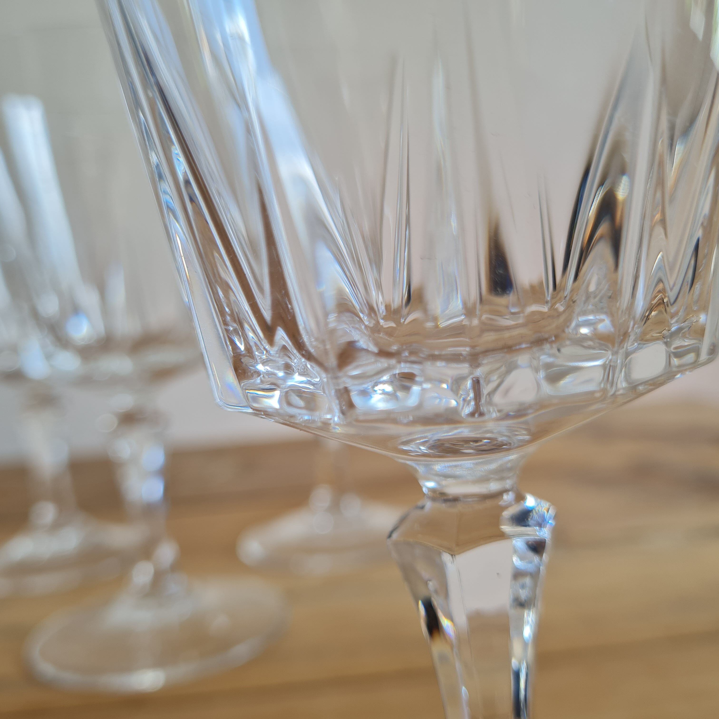 Service de 6 verres à eau en cristal ciselé